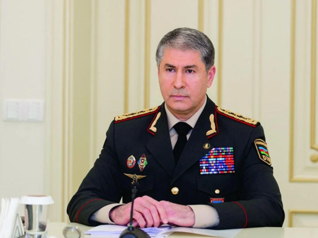 Vilayət Eyvazov daxili işlər orqanlarının şəxsi heyətini Polis Günü münasibətilə təbrik edib